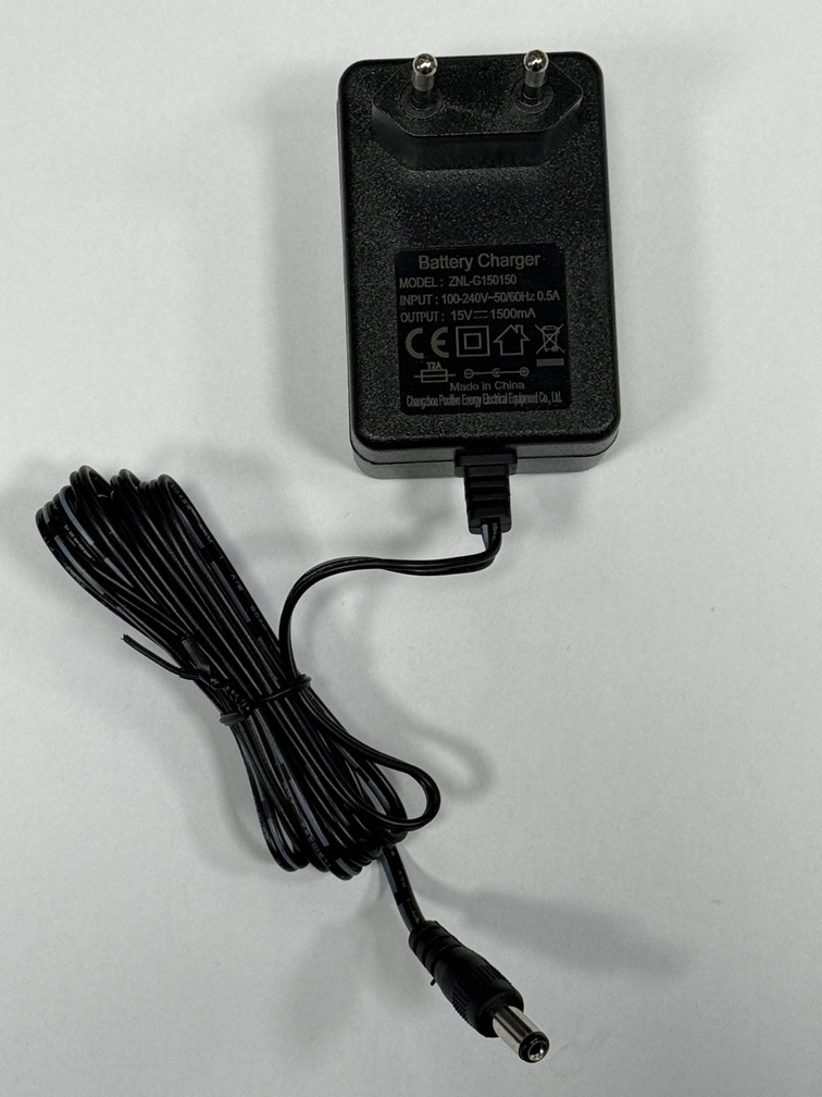 Ładowarka / Zasilacz 12V 1500mA